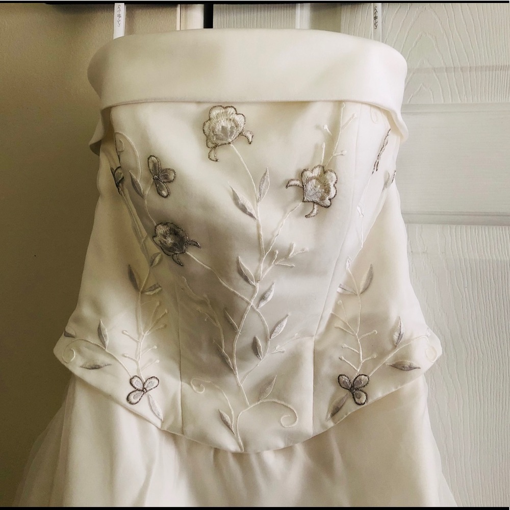 Eden Bridal Wedding Gown
